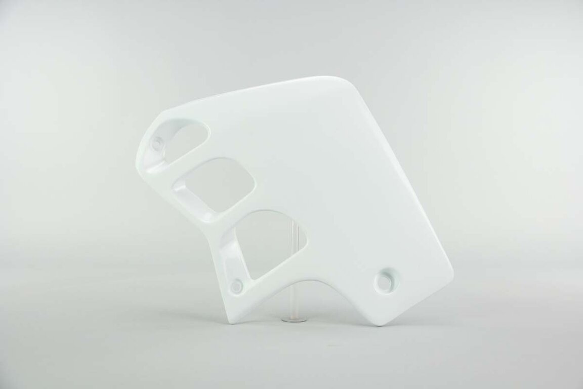 Right Side UFO White Radiator Shroud Set replacement plastics for 90-01 Honda CR500 dirt bikes.