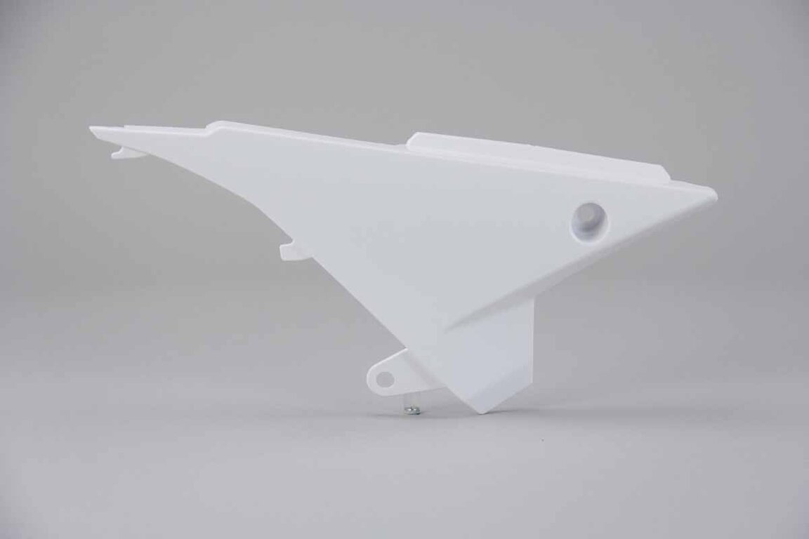 Right Side Polisport White Airbox Covers replacement plastics for 13-19 Beta RR dirt bikes.