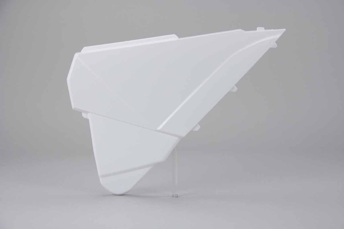 Left Side Polisport White Airbox Covers replacement plastics for 13-19 Beta RR dirt bikes.