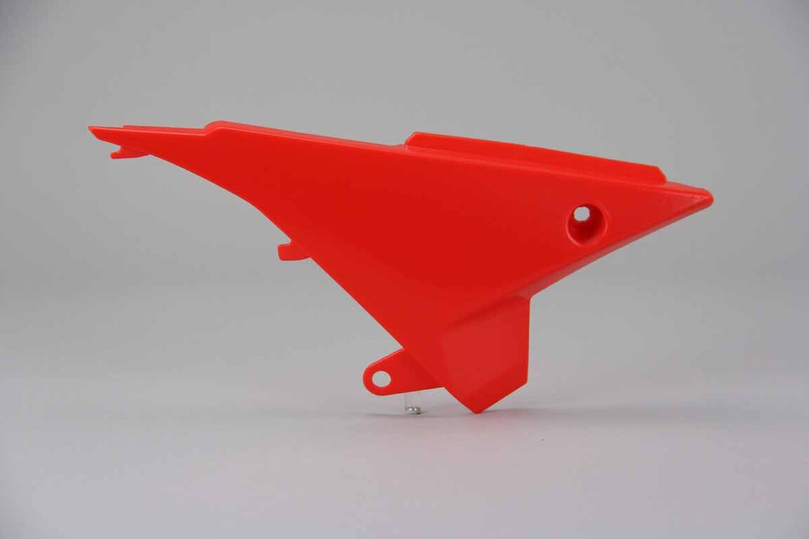 Right Side Polisport Red Airbox Covers replacement plastics for 13-19 Beta RR dirt bikes.