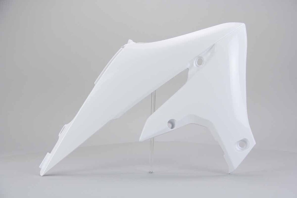 Right Side Polisport White Radiator Shroud Set replacement plastics for 18-24 Yamaha WRF, YZ250F, YZ450F dirt bikes.